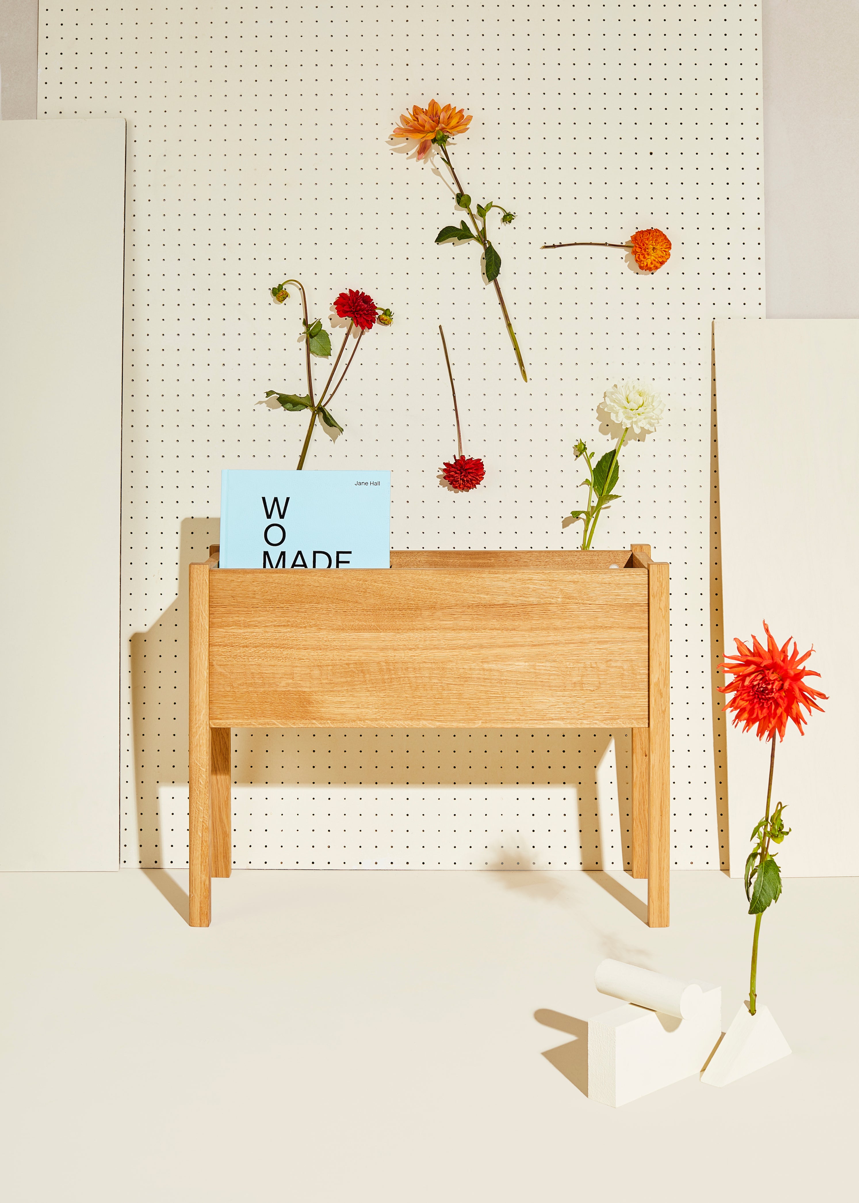 Plant & Book Stand