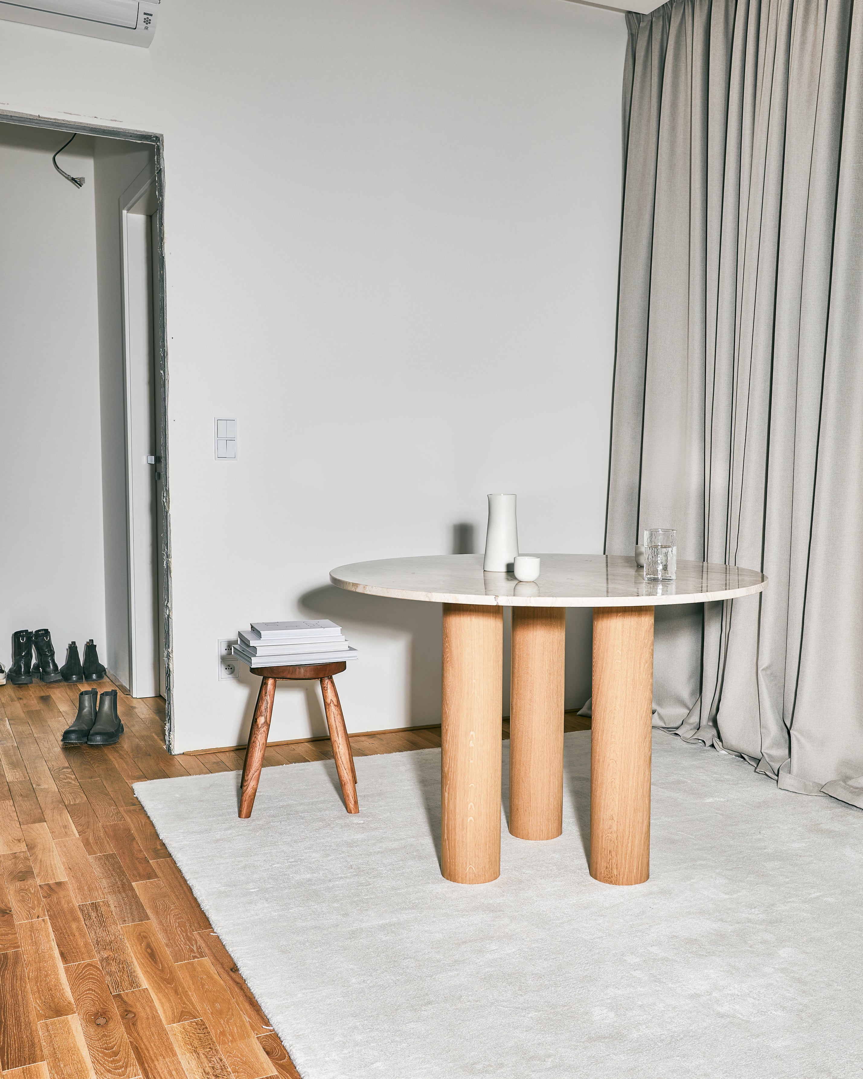 Cylinder Dining Table | Daino
